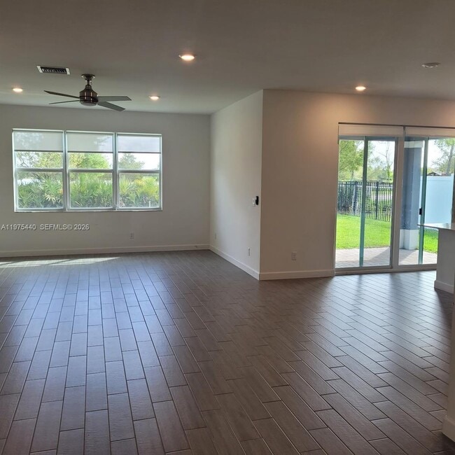 Building Photo - 1200 Sterling Pine Pl