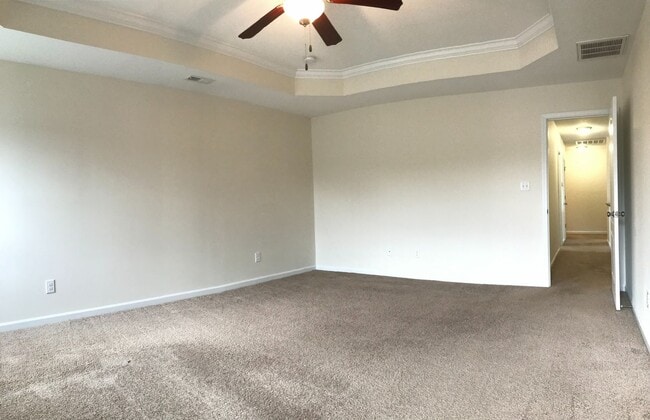 Building Photo - Regal Home on Regatta Way!