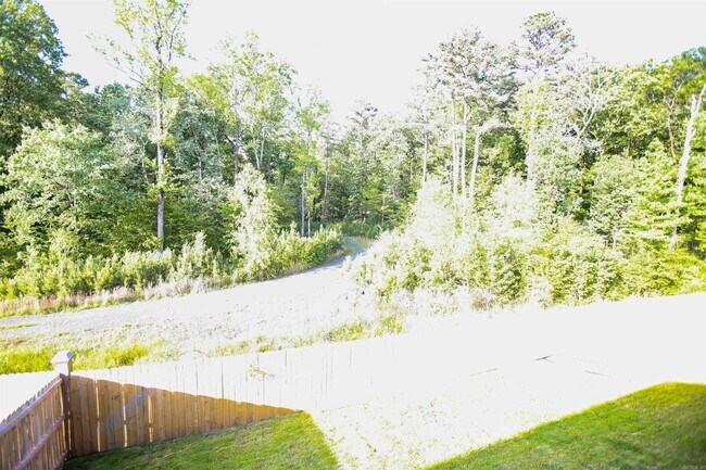 Building Photo - 65 Saffron Cir