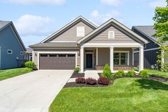 Building Photo - Luxury Maintenance-Free Former Model Home in Grove City – 2 Bed, 2 Bath Ranch