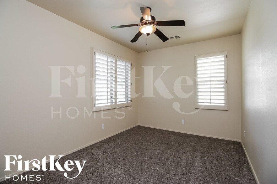 Building Photo - 3441 S Jacana Ln
