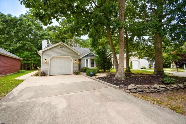 Building Photo - 712 Eagle Point Ct