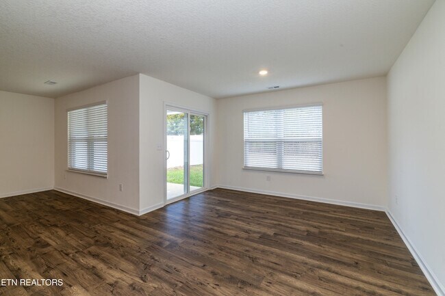 Building Photo - 7452 Game Bird St