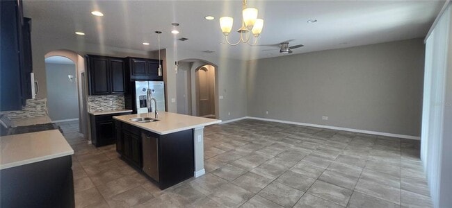 Building Photo - 7564 Bishop Square Dr