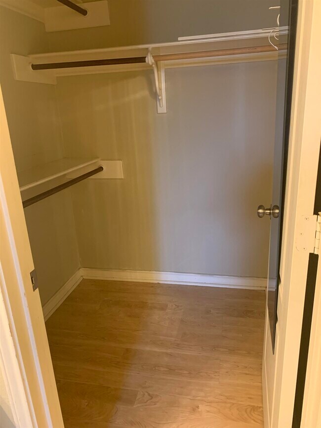 Building Photo - 510 Shiloh Dr