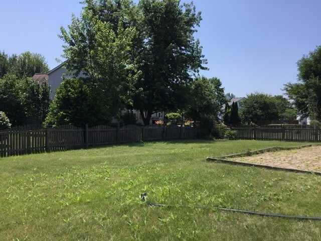 Building Photo - 2122 Willow Lakes Dr