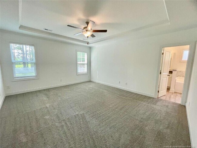 Building Photo - 36 Micahs Way N