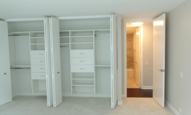 Building Photo - 535 N Michigan Ave