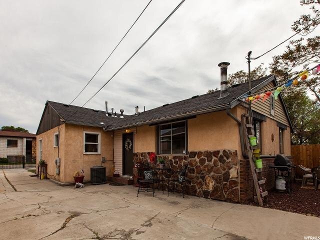 Building Photo - 161 Claybourne Ave S