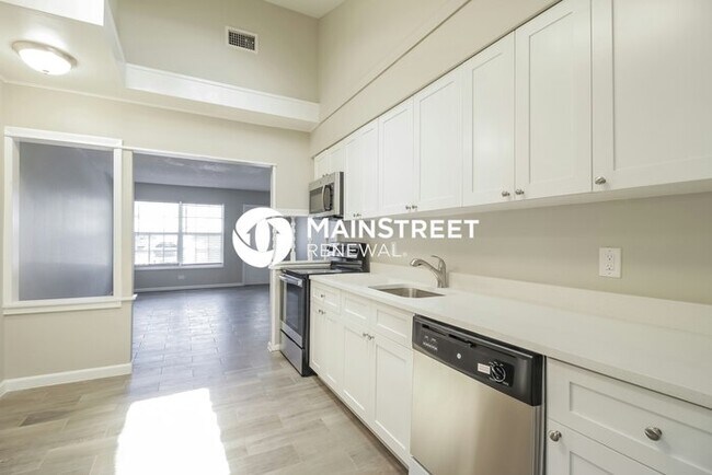 Building Photo - 3 Bedroom Pet-Friendly Home in Lake Worth, FL with Main Street Renewal