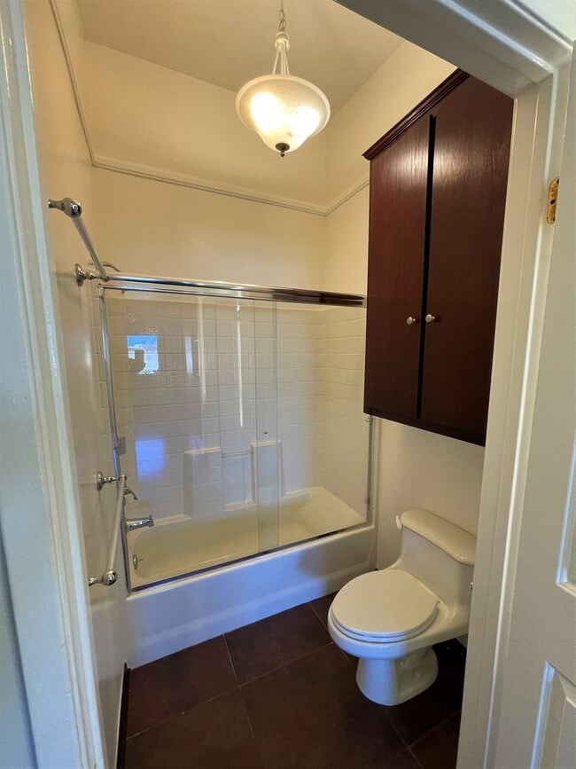 Building Photo - 15455 Sherman Way