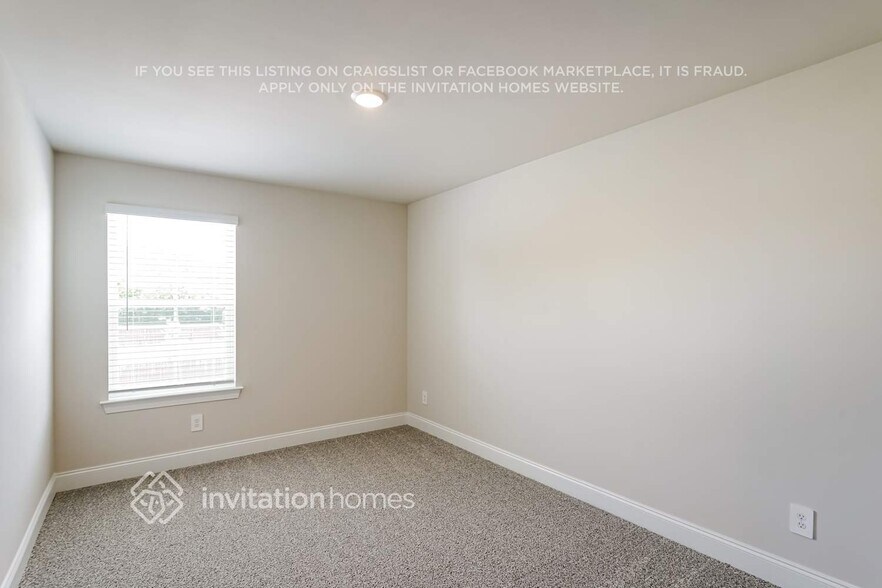 Building Photo - 100 Maybrook Dr