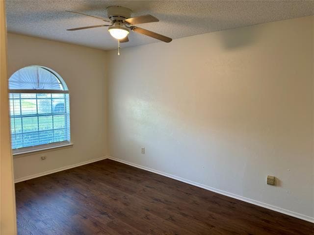 Building Photo - 328 E Johnson St