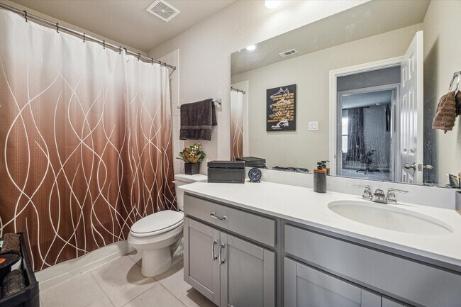 Building Photo - 2951 Golden Dust Dr