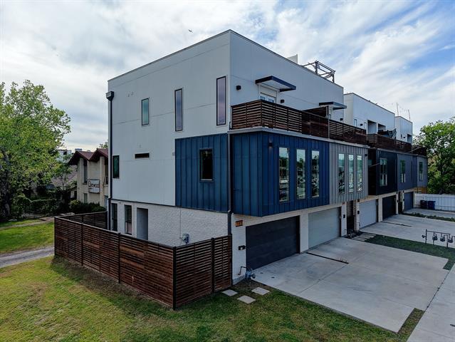 Building Photo - 183 S Prairie Ave