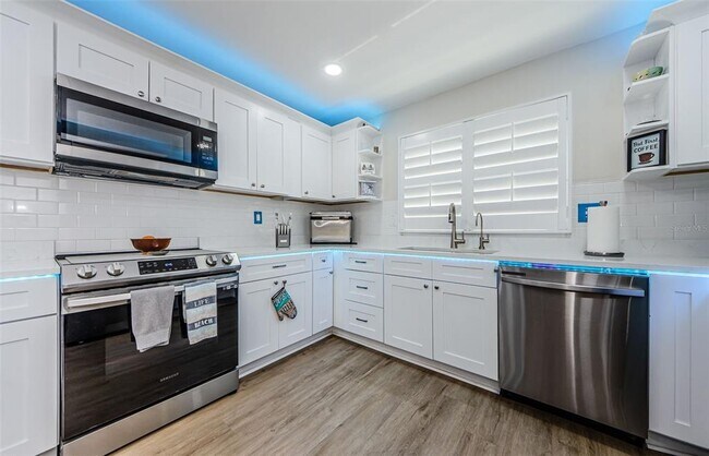 Building Photo - 2174 Scotland Dr