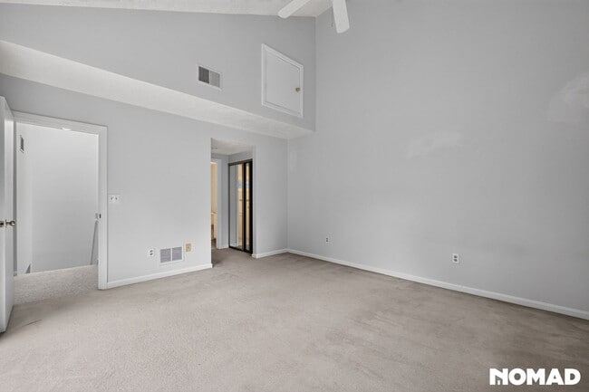 Building Photo - Spacious 3BR Condo in Ashland