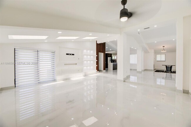 Building Photo - 17101 SW 48th St