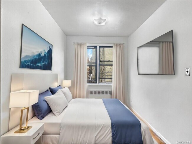 Building Photo - 3130 Grand Concourse