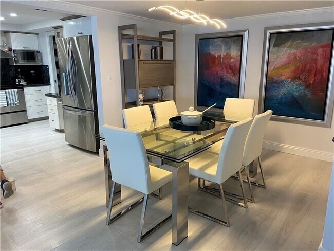 Building Photo - 5000 N Ocean Blvd