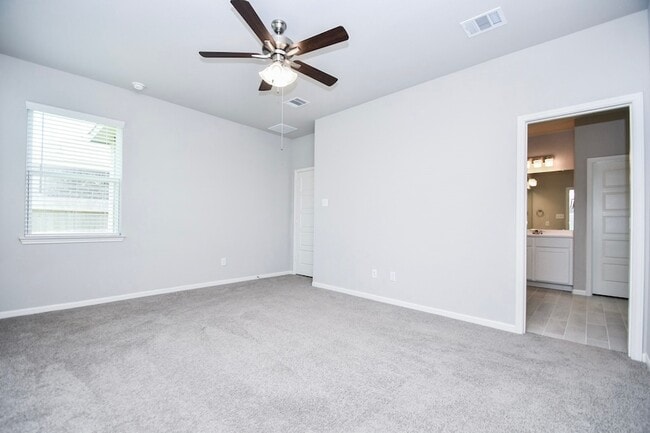Building Photo - 1417 Sundown Gln Ln
