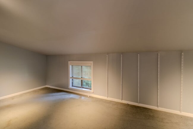 Building Photo - Live Large – Gorgeous Home with 4 Beds, 3 ...