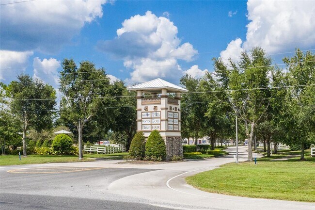 Building Photo - PENDING APPLICATION- Beautiful 3/2.5 Energ...