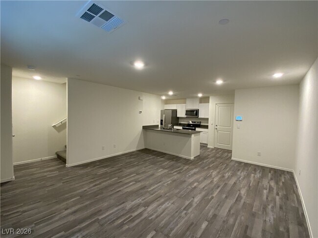 Building Photo - 4989 Fern Mesa Ave