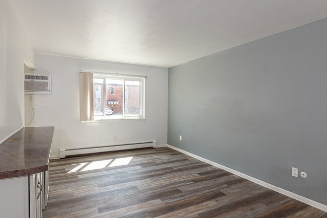 Building Photo - Hillsdale Apartments