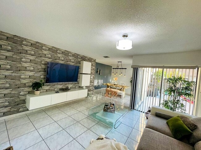 Building Photo - 12736 SW 66th Terrace Dr