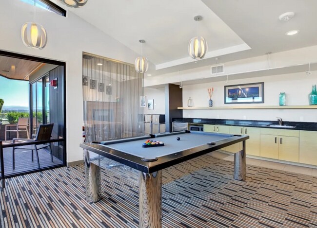 Building Photo - 4550 38th Ave SW