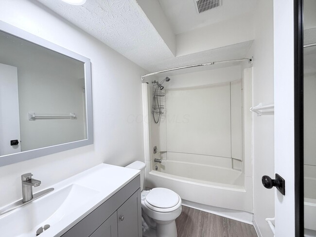 Building Photo - 5372 Portland St