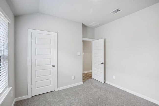 Building Photo - 3030 Marble Wy