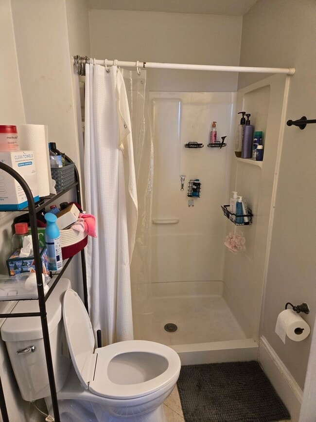 Building Photo - NO BROKER FEE!!!   MISSION HILL 5 BED/2 BATH WITH IN-UNIT LAUNDRY!!