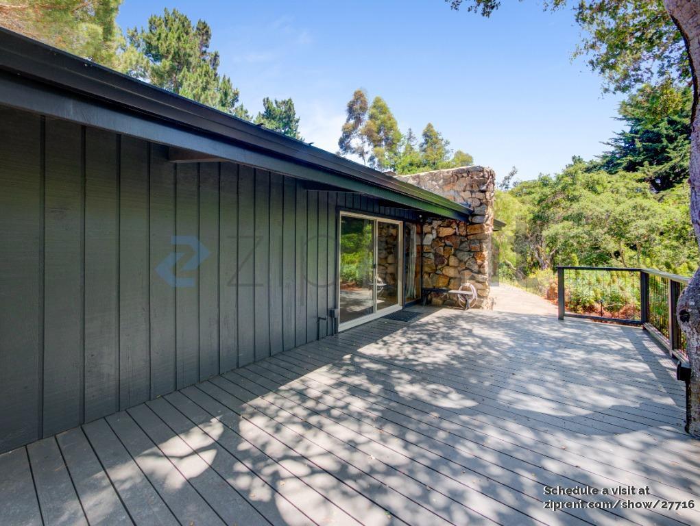 Building Photo - 25970 Canada Dr