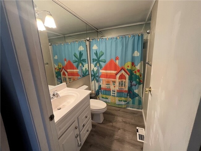 Building Photo - 3000 Ridge Rd