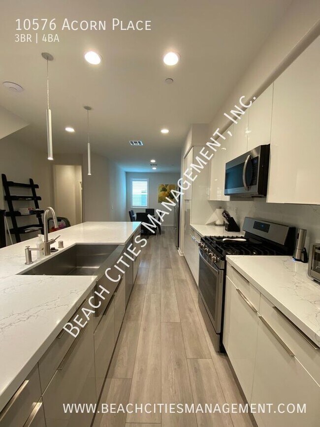 Building Photo - 10576 Acorn Pl