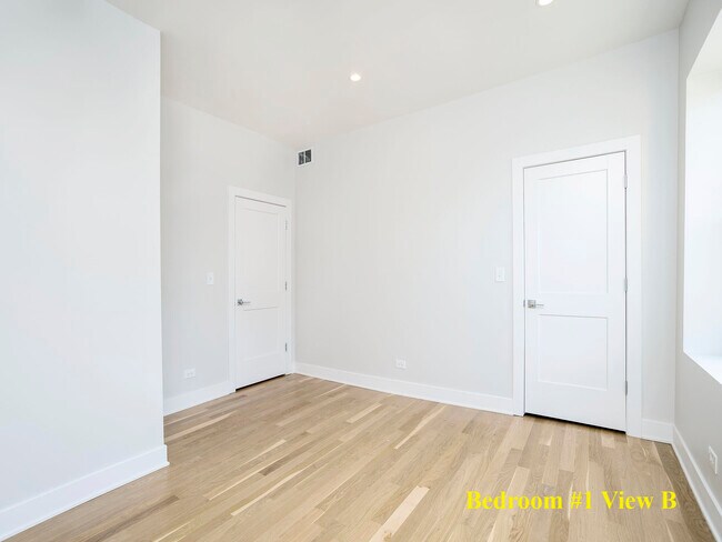 Building Photo - 6103 S Kenwood Ave