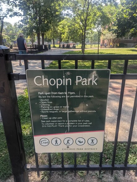 Building Photo - 3517 N Long Ave