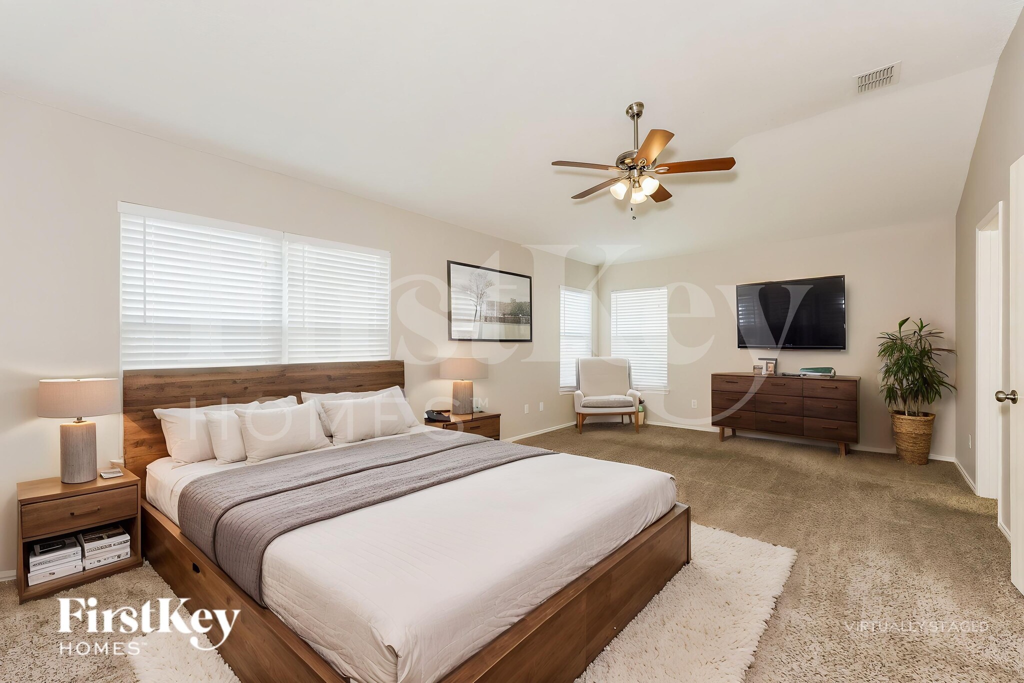 Building Photo - 7425 Snow Ridge Dr