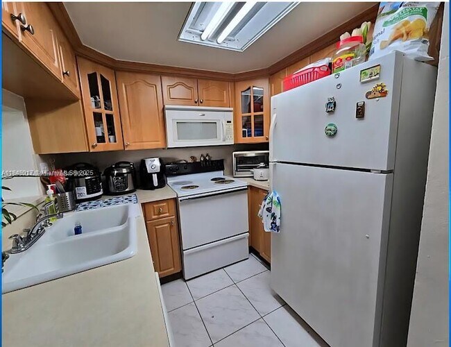 Building Photo - 2075 SW 122nd Ave