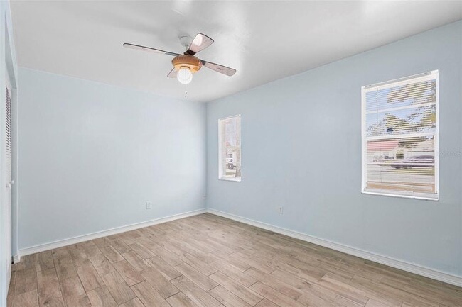 Building Photo - 10637 Deergrass Ln