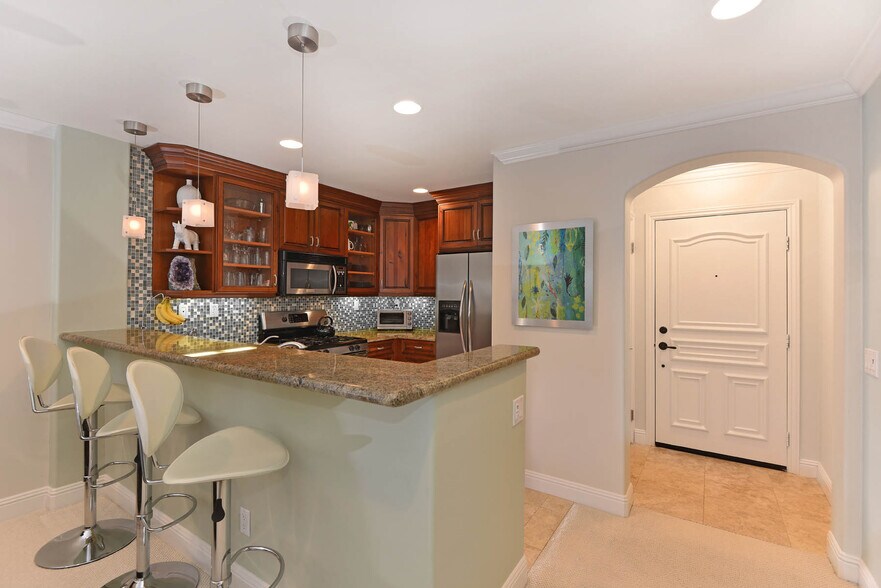 Building Photo - 7411 Herschel Ave