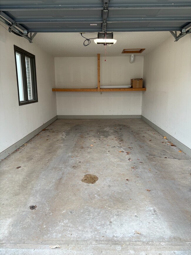 Building Photo - 1120 49th St