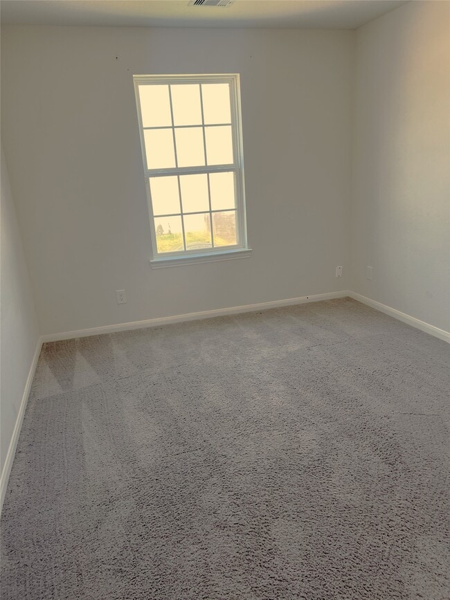 Building Photo - 14302 Beach Pine Trail