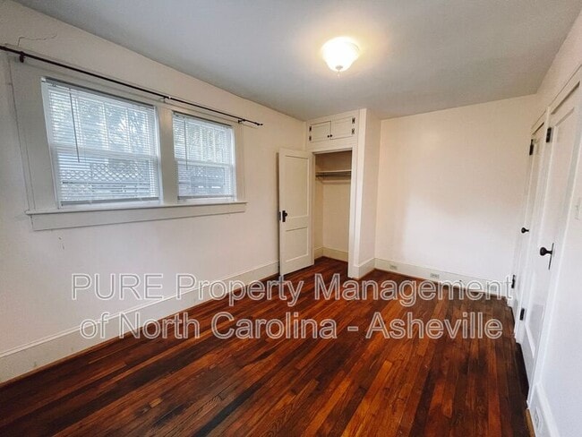 Building Photo - 35 Dunwell Ave