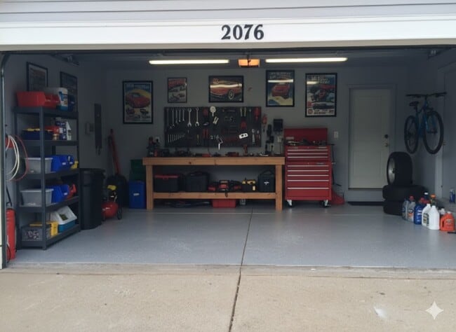 Building Photo - 2076 Longwood Ct