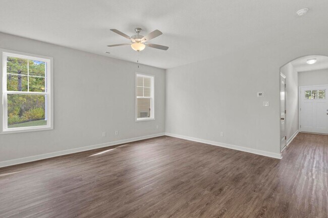 Building Photo - Townhouse For Rent in Holly Ridge