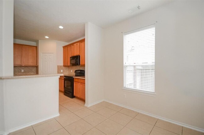 Building Photo - 25835 Orchard Knoll Ln
