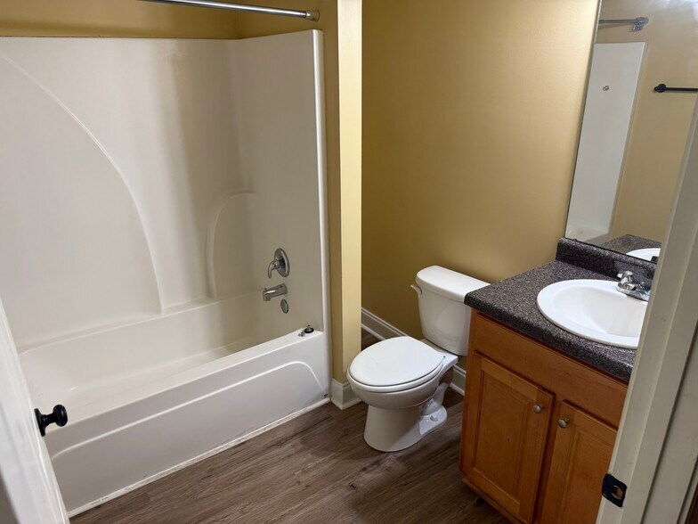 Building Photo - 763 Old Toomsboro Rd